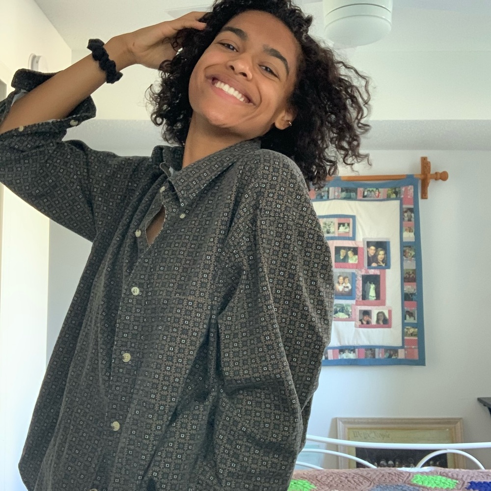 Vintage patterned button up - Picture 3 of 5